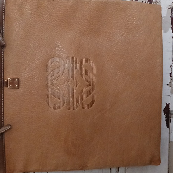 Vintage Loewe Handbag. - Picture 2 of 9